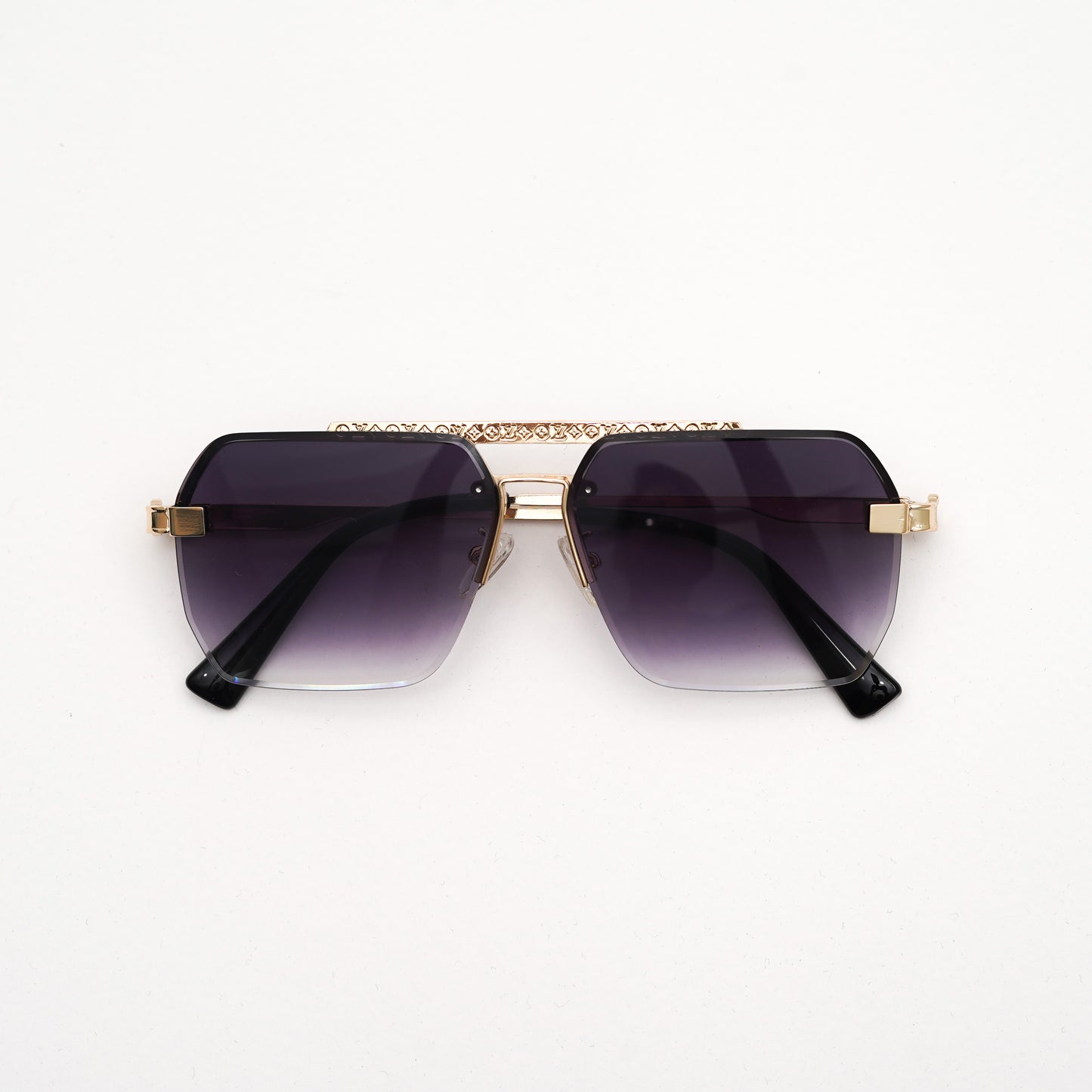 Pilot - Gold